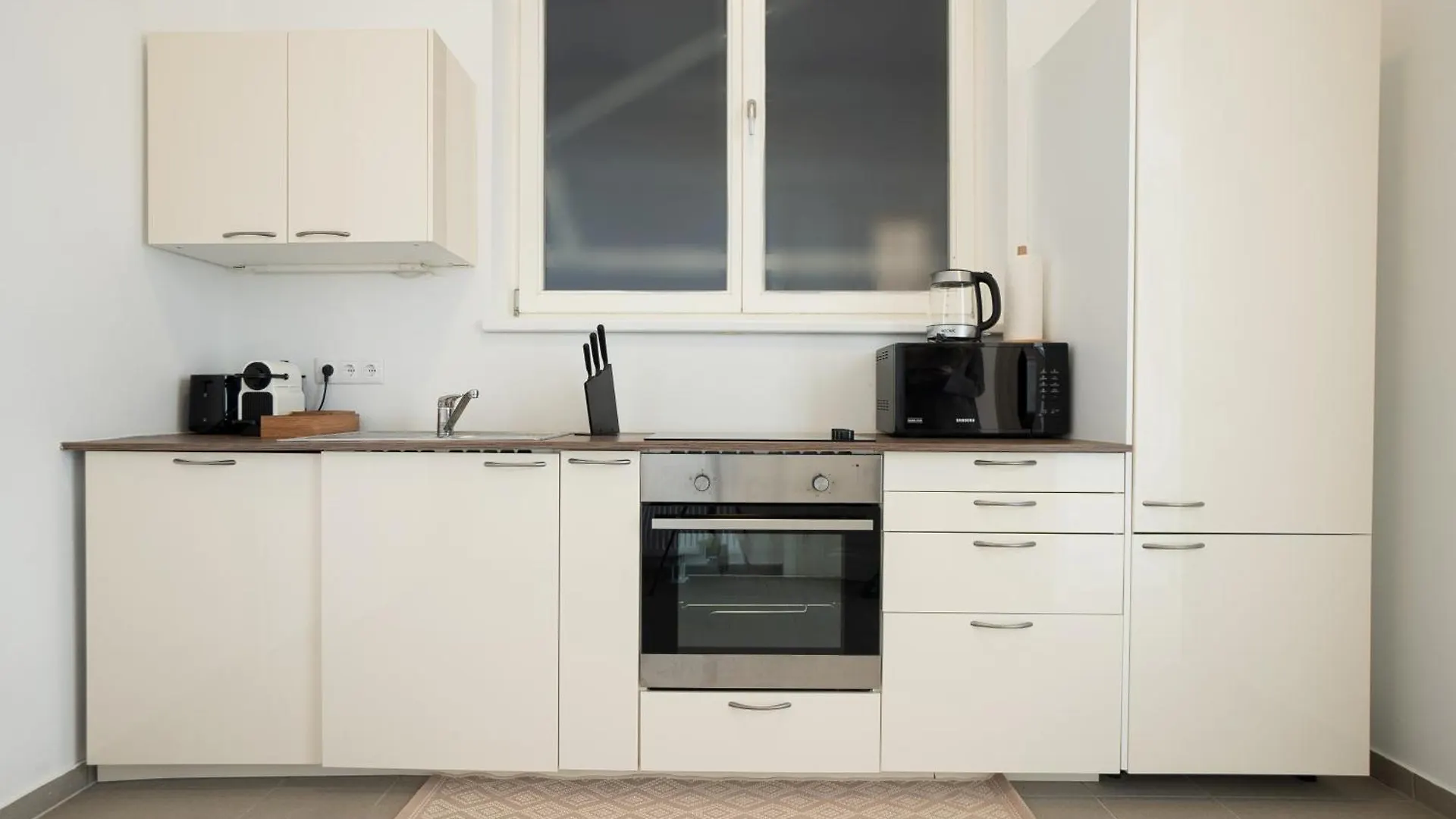 Vibrant 107 M2 Flat In The City Center Vienna Austria
