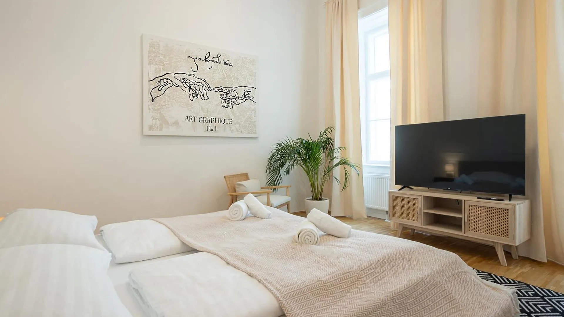 Vibrant 107 M2 Flat In The City Center Vienna