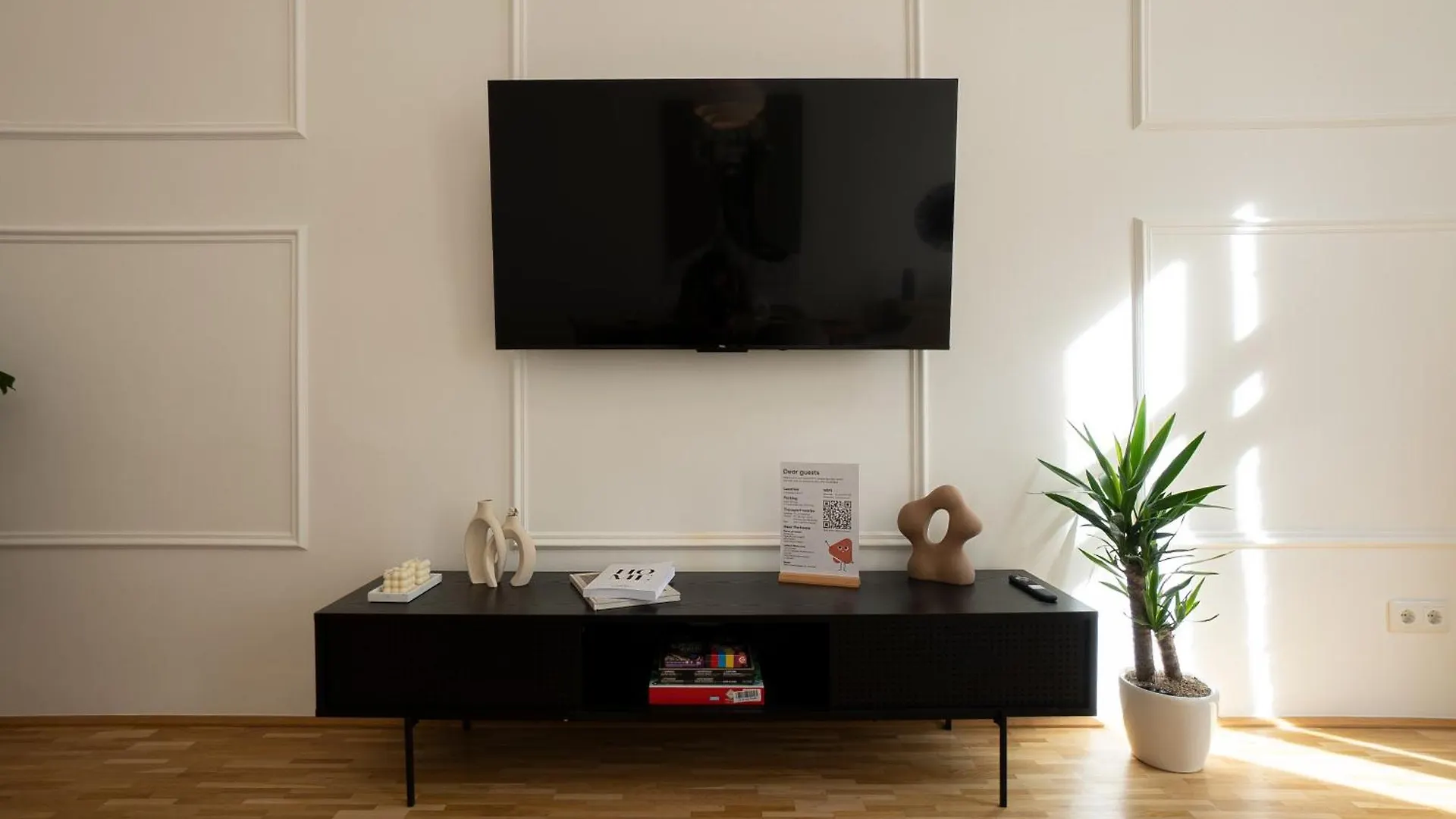 Apartment Vibrant 107 M2 Flat In The City Center Vienna