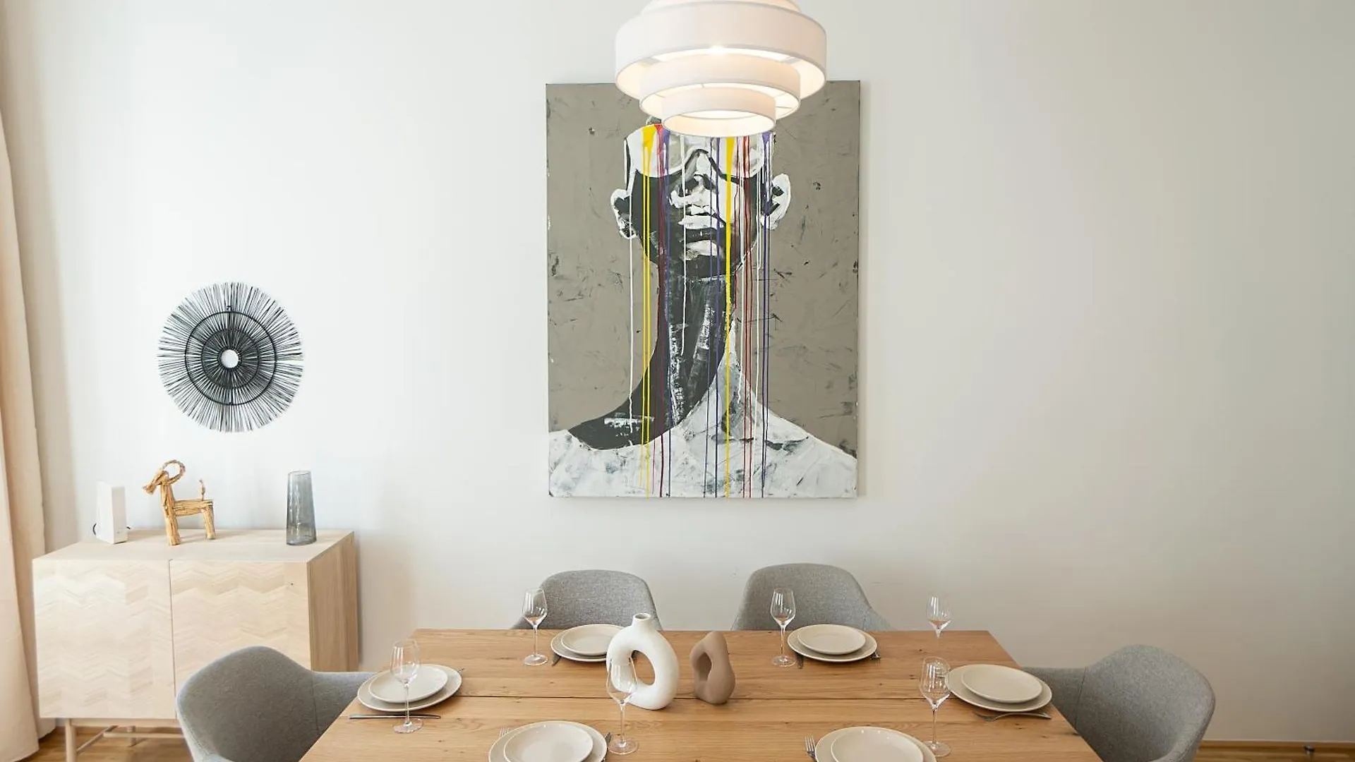 Apartment Vibrant 107 M2 Flat In The City Center Vienna