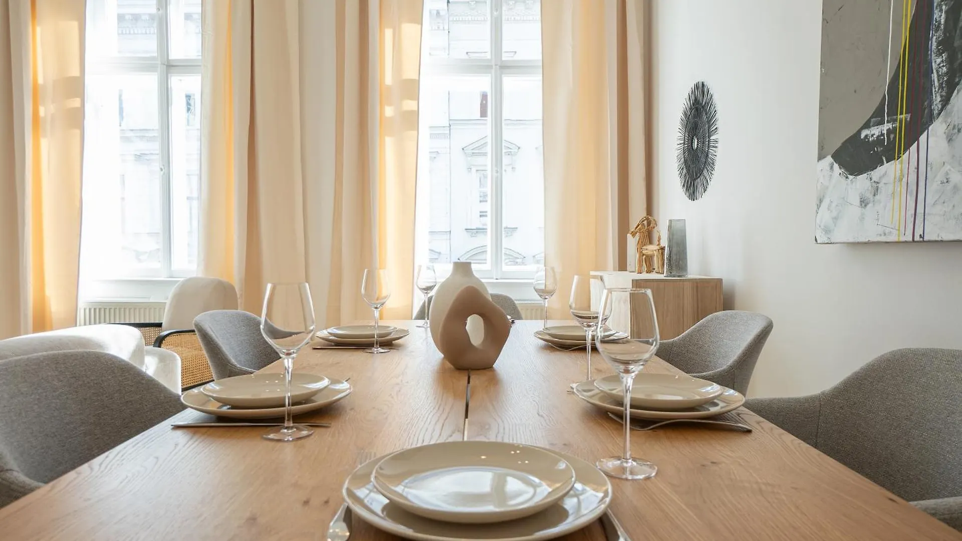 Vibrant 107 M2 Flat In The City Center Vienna