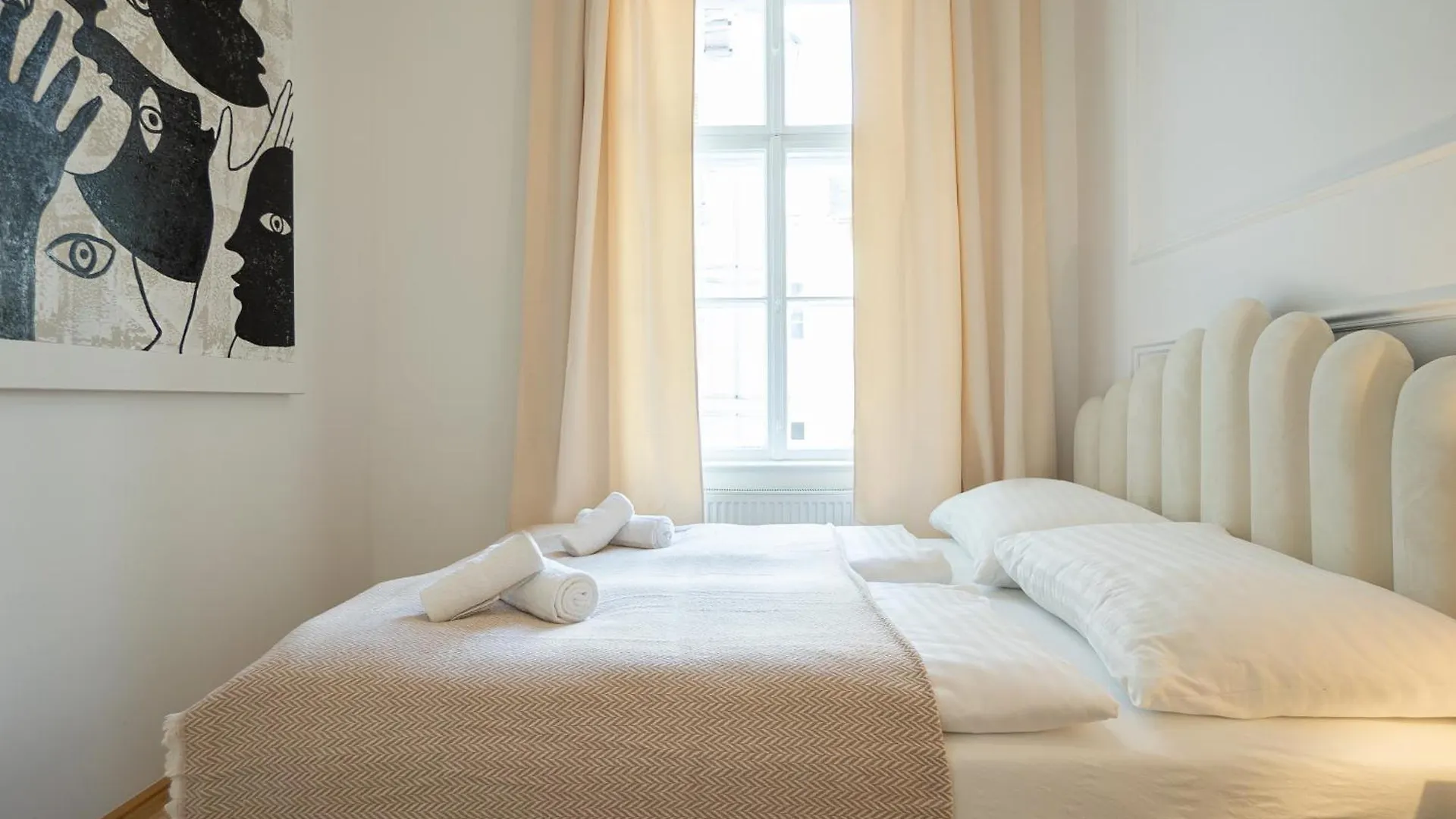 Vibrant 107 M2 Flat In The City Center Vienna